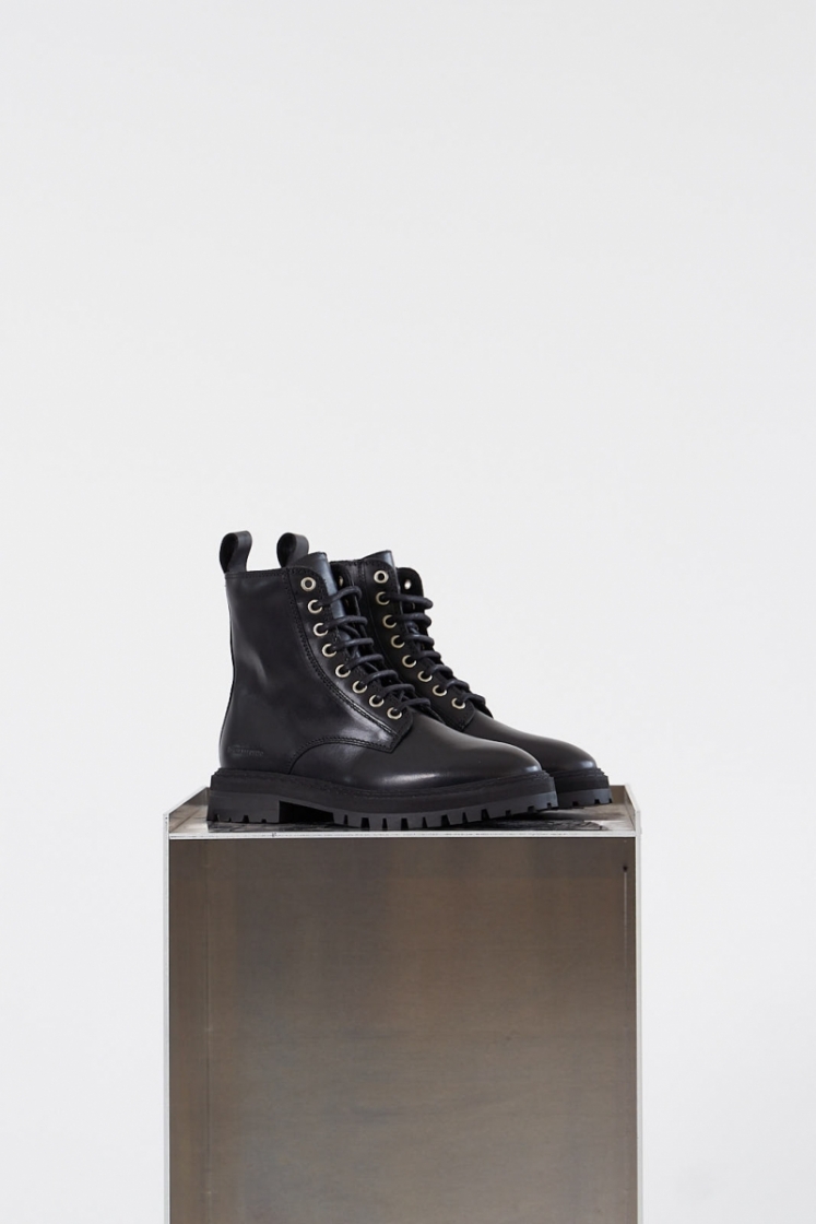 Lace Up Boot Black